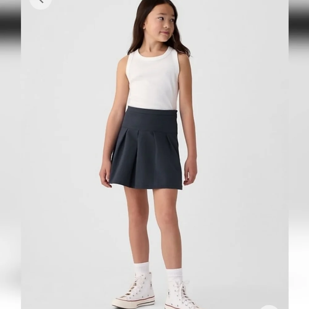 NWT! GAP, Kids Uniform Pleated Skirt, True indigo, XS (4/5)